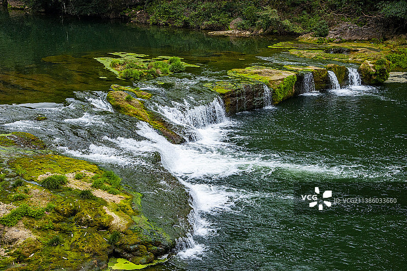 贵州安顺黄果树白水河畔图片素材