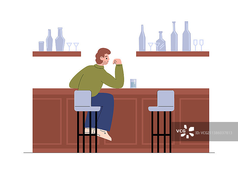 在简陋酒吧里独自饮酒的悲伤男人图片素材