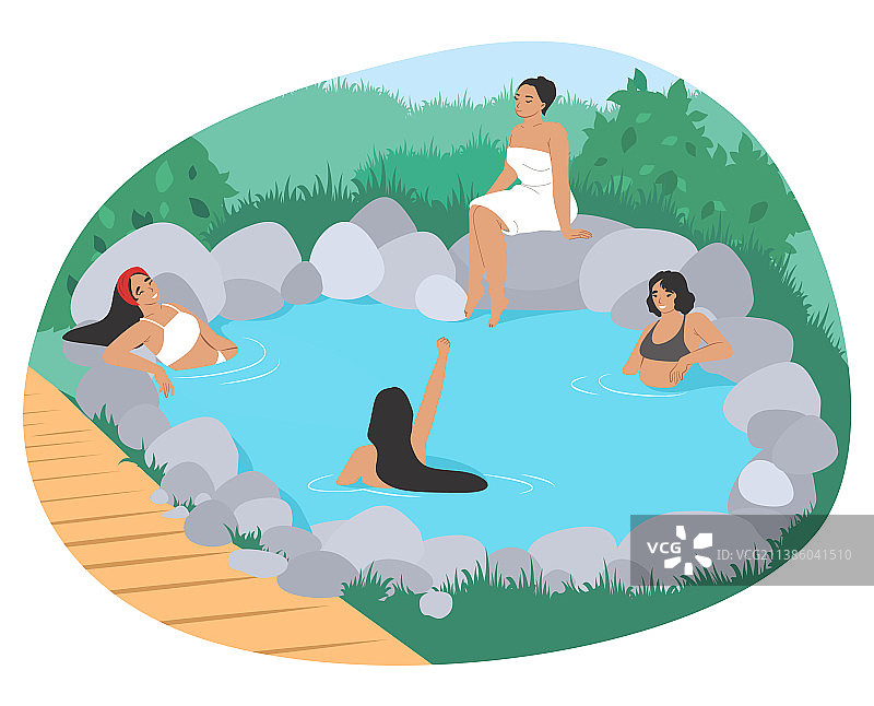 人们享受户外温泉水池图片素材