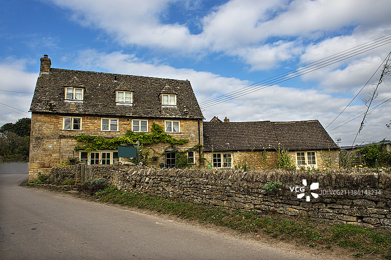2014年10月02日，英国，切尔腾纳姆，民居建筑图片素材