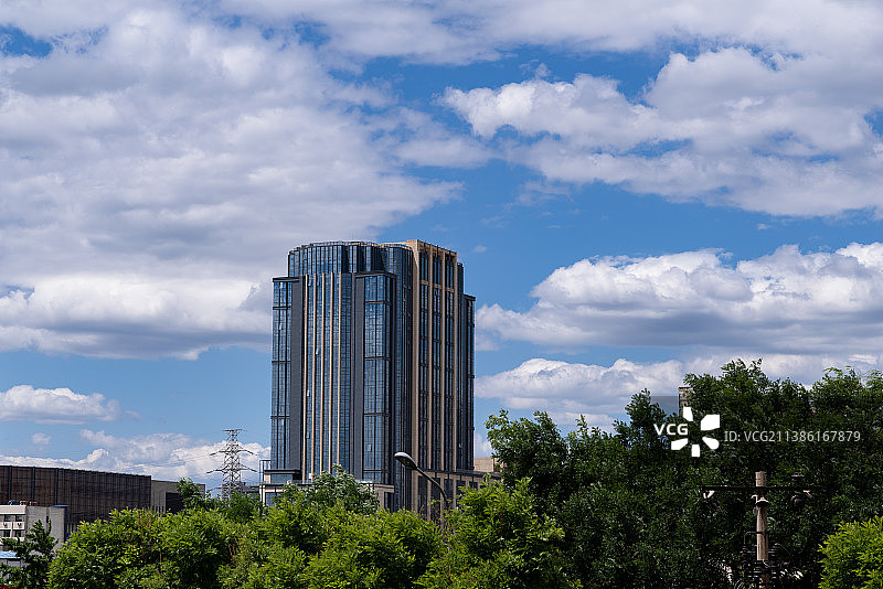 都市风光，户外建筑，蓝天白云图片素材