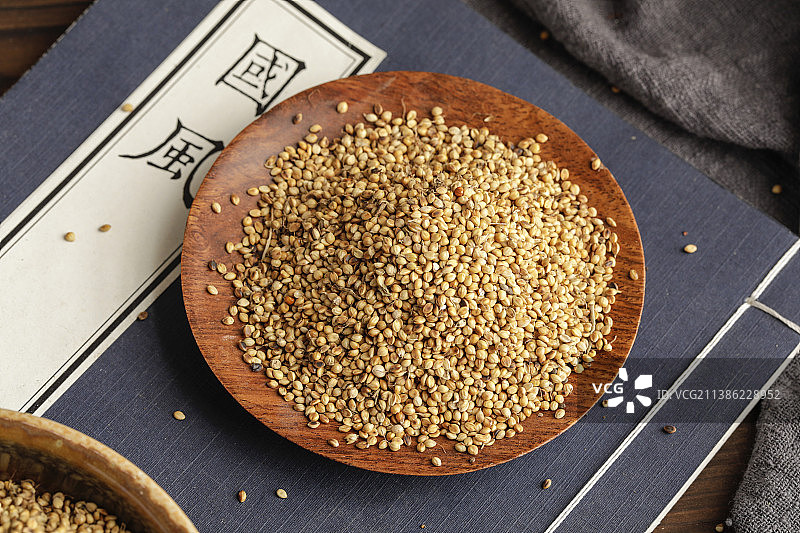 中华传统药材炒谷芽图片素材