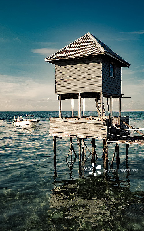 海上小屋，仙本那图片素材