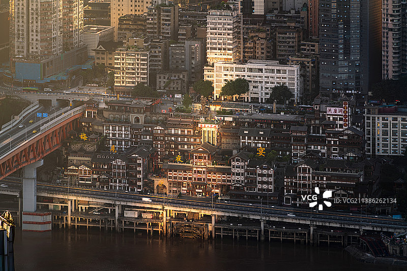 重庆市渝中区洪崖洞民俗风貌区著名景点图片素材