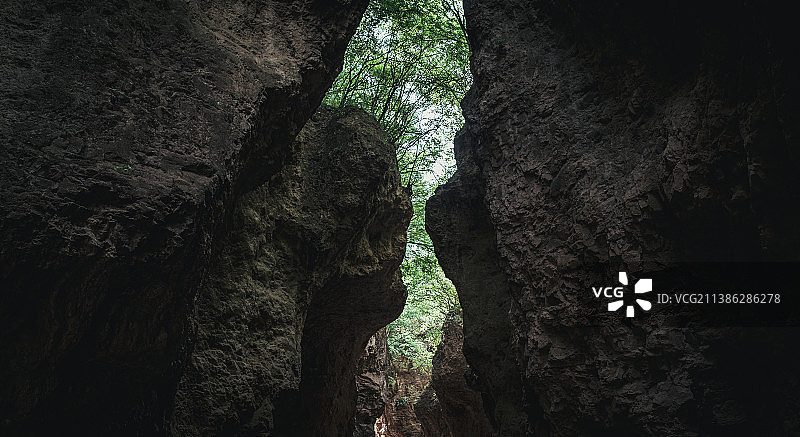 一线天图片素材