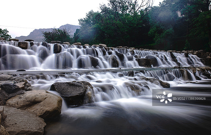 泰安桃花峪瀑布图片素材
