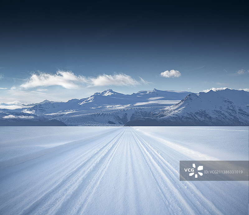 雪山道路图片素材