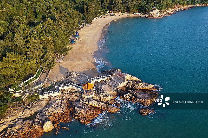 广东省深圳市大鹏新区沙鱼涌沙滩航拍图片素材