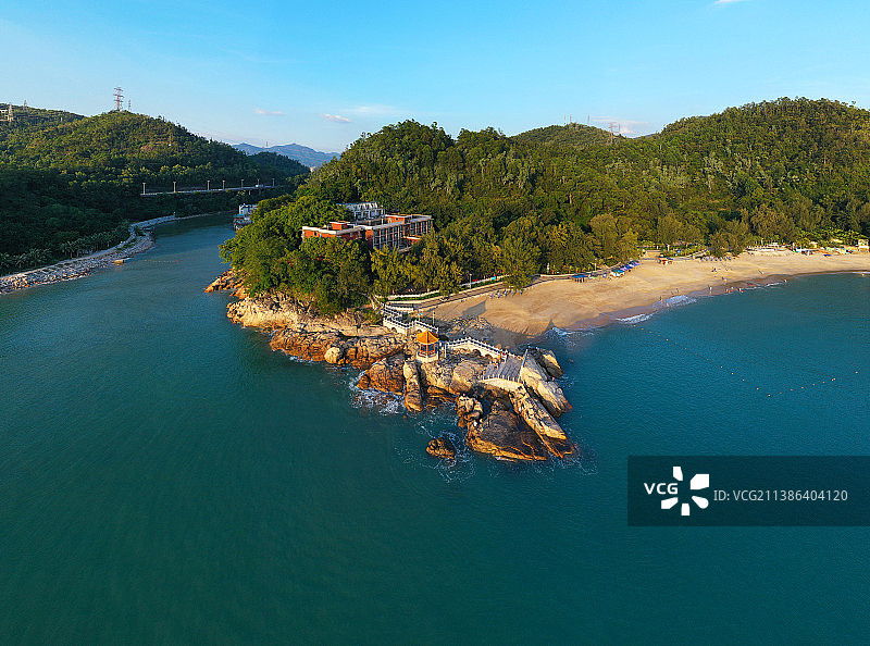 广东省深圳市大鹏新区沙鱼涌沙滩航拍图片素材