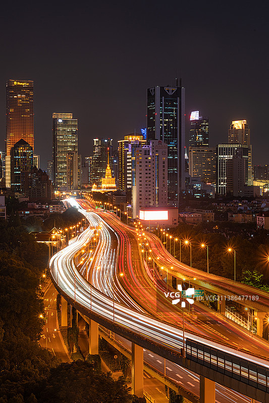 上海延安高架车流展览中心夜景图片素材