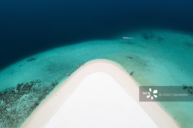 泰国麦帕岛沙滩岬角鸟瞰图图片素材