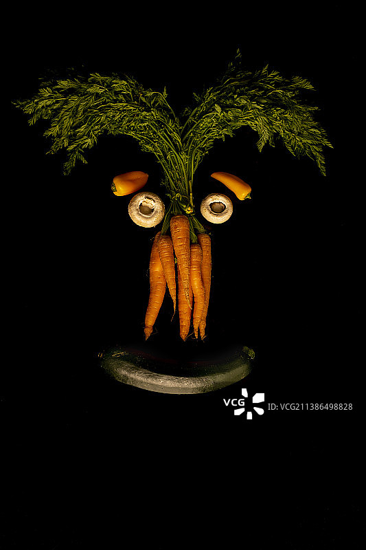蔬菜制作的人脸特写图片素材