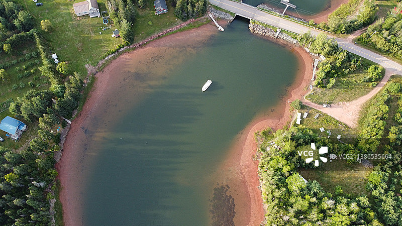 加拿大爱德华王子岛海景和树木航拍图片素材