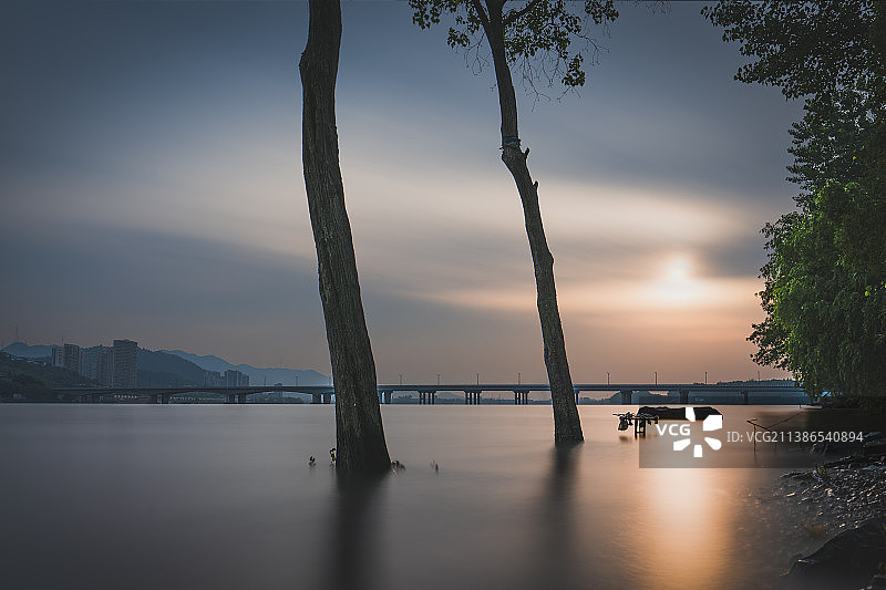 富春山水•富春江晨光图片素材