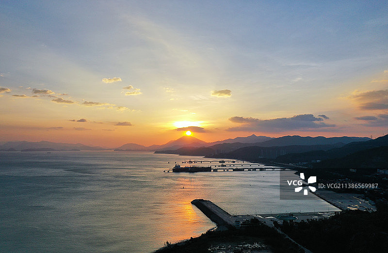 广东省深圳市大鹏新区沙鱼涌沙滩航拍图片素材