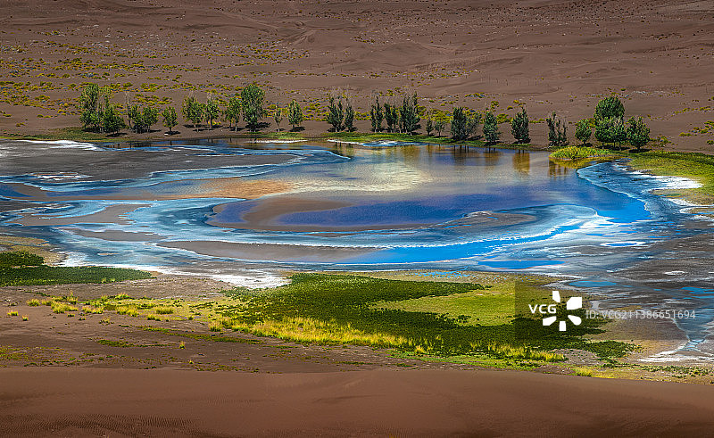 巴丹吉林沙漠干海子图片素材