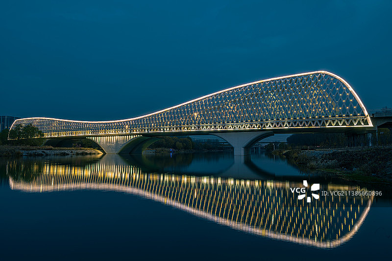 北京昌平未来科学城东路桥图片素材