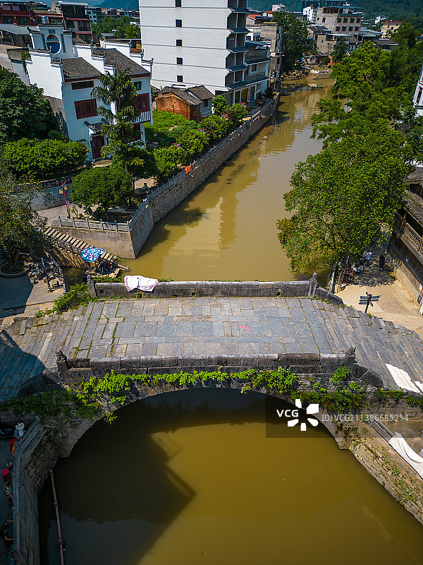 竖屏航拍广西桂林灵川大圩古镇风光图片素材