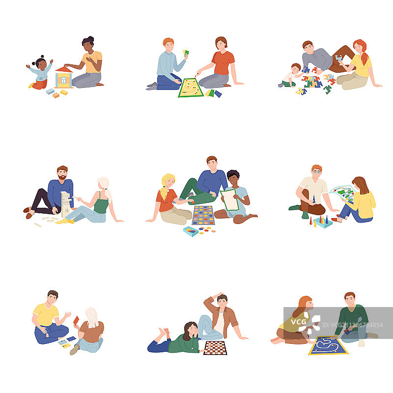 人们坐在地上玩棋盘游戏图片素材