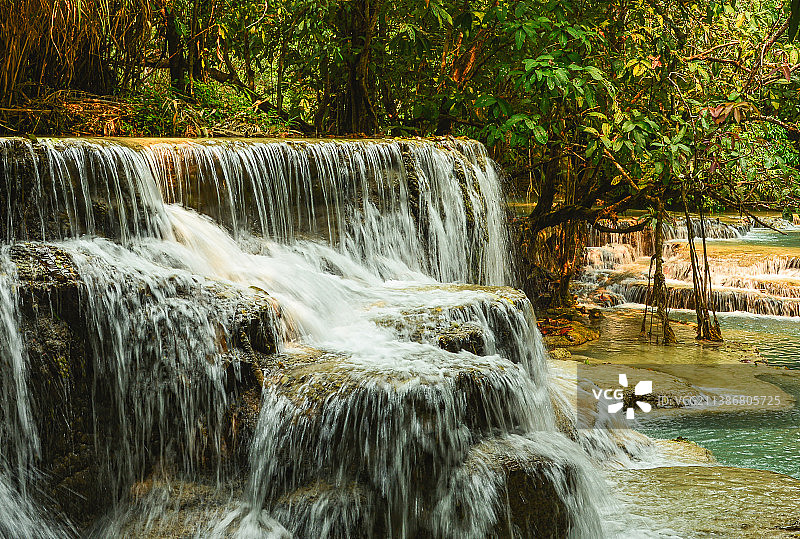 光西瀑布·老挝古都琅勃拉邦图片素材