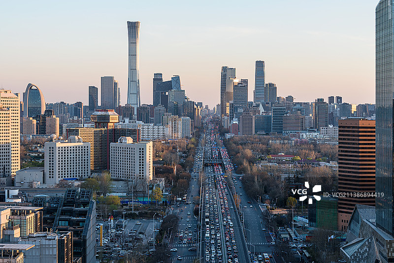 北京东三环与国贸CBD城市天际线图片素材