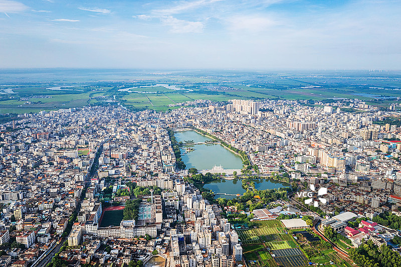 广东省湛江市雷州市市中心地标建筑 西湖公园 南湖广场 雷湖图片素材