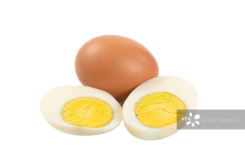 白底上剥开的熟鸡蛋图片素材
