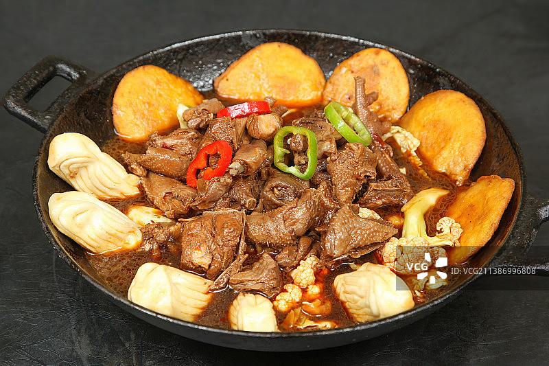 中餐美食-地锅鸡图片素材