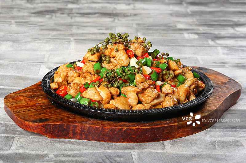 中餐美食-平锅香煎仔鸡图片素材