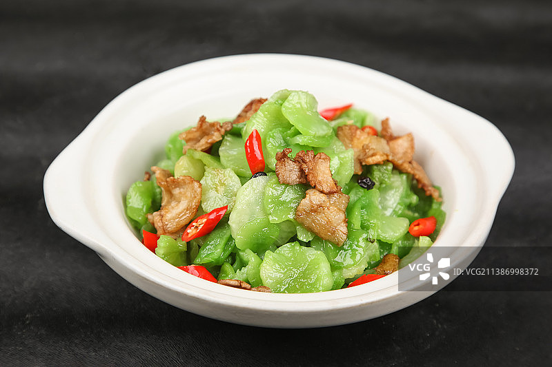 中餐美食-莴笋炒腊肉图片素材
