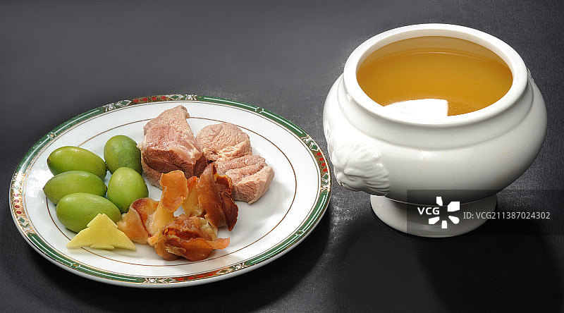 橄榄瘦肉汤图片素材