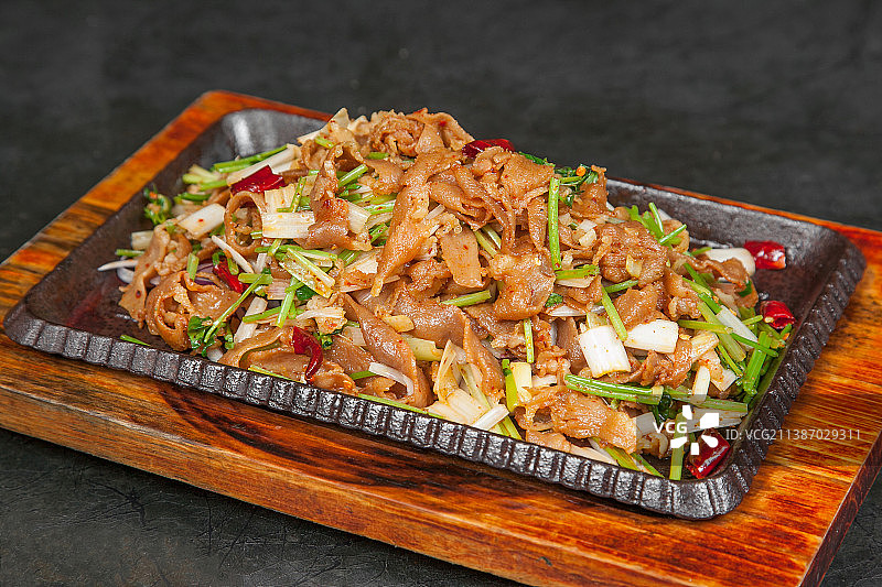 中餐美食-铁板羊肉图片素材