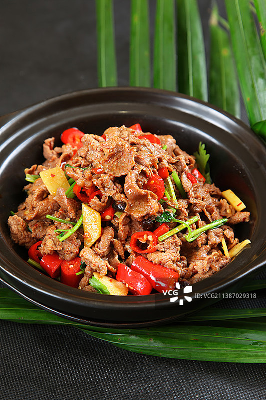 中餐美食-小炒黑山羊图片素材