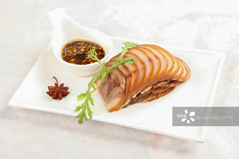 中餐美食-五香肘花图片素材