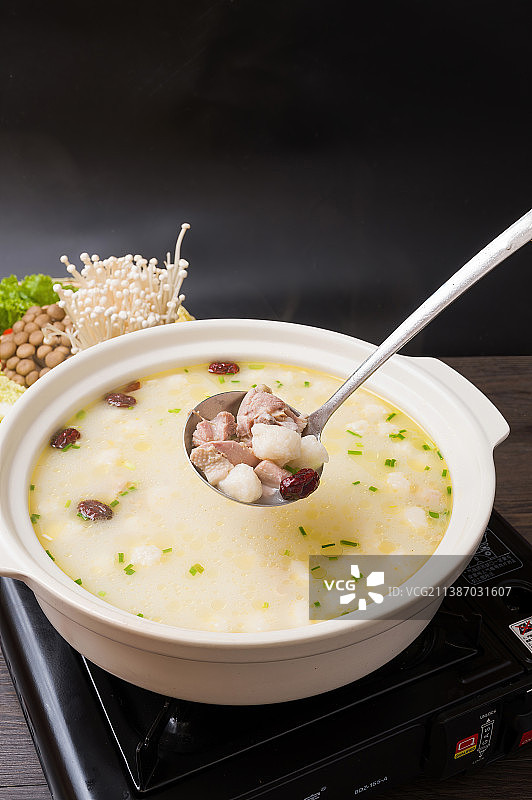 中餐美食-鱼丸汤图片素材