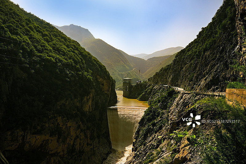 陕西咸阳郑国渠泾河大峡谷图片素材