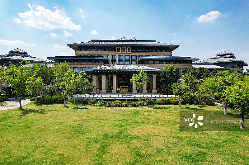 河南永城汉代建筑风格的居民住宅区航拍视角图片素材