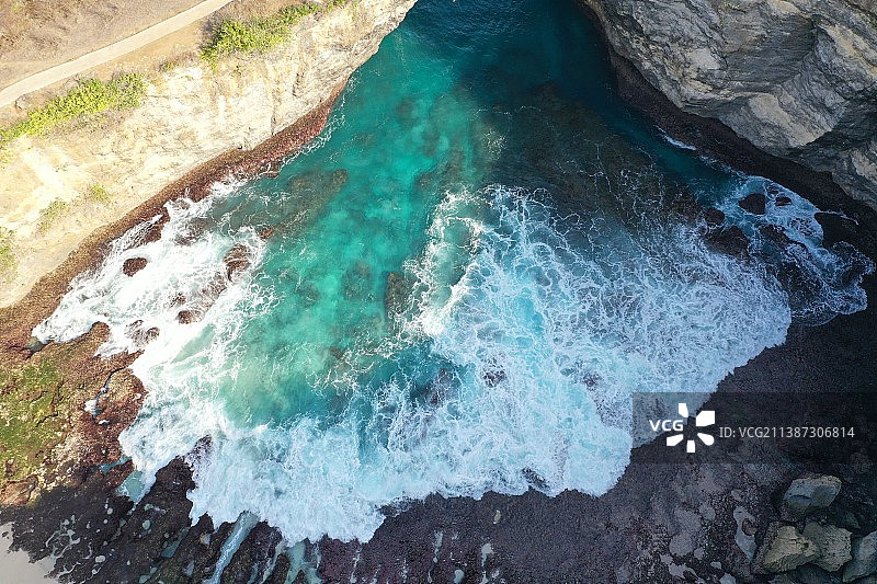 印度尼西亚佩尼达岛海滩地质图片素材