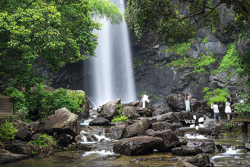 宁海雁苍山：清流飞瀑迎客到图片素材