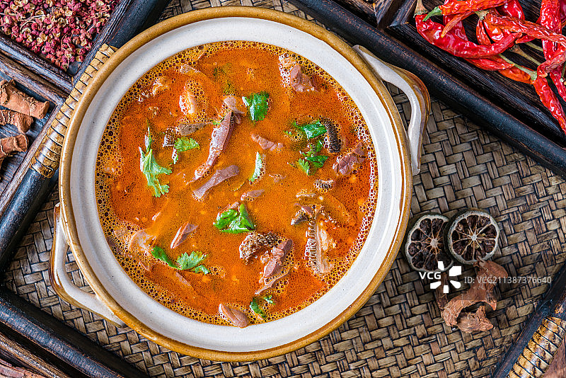 中国陕西西安美食羊杂汤图片素材