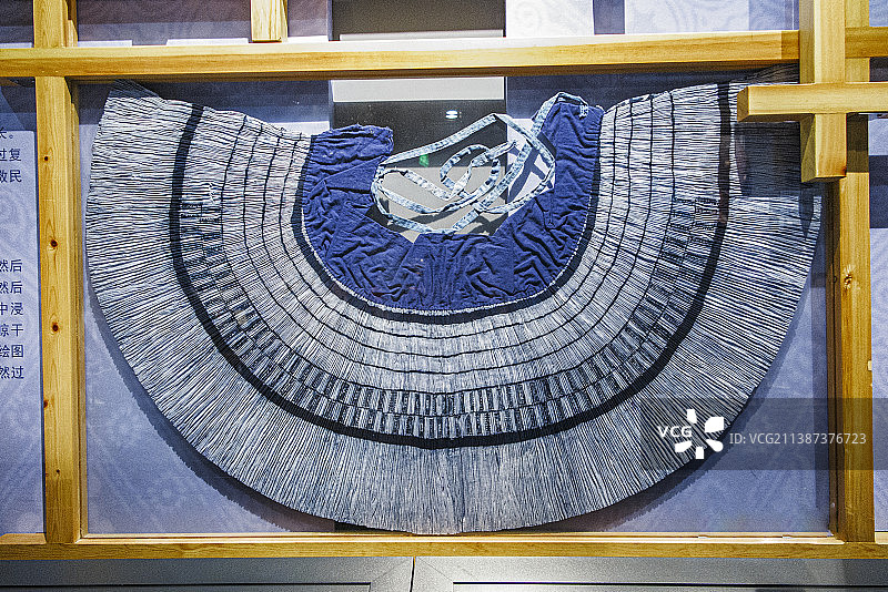 贵州少数民族缬染工艺品图片素材