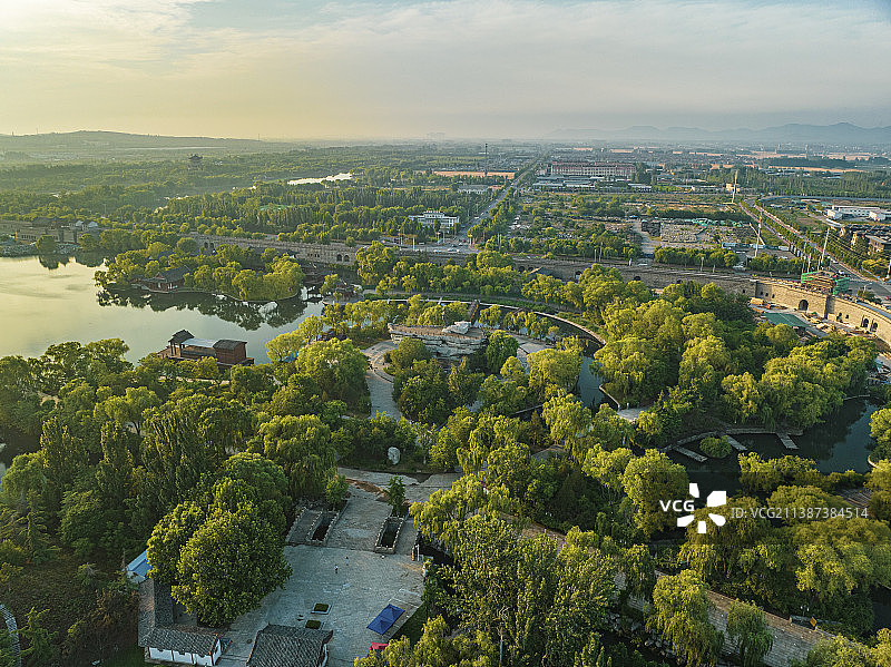 航拍济南章丘区百脉泉公园图片素材