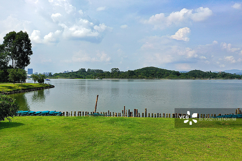 广东省广州市增城区荔湖公园挂绿湖广场万寿禅寺航拍图片素材