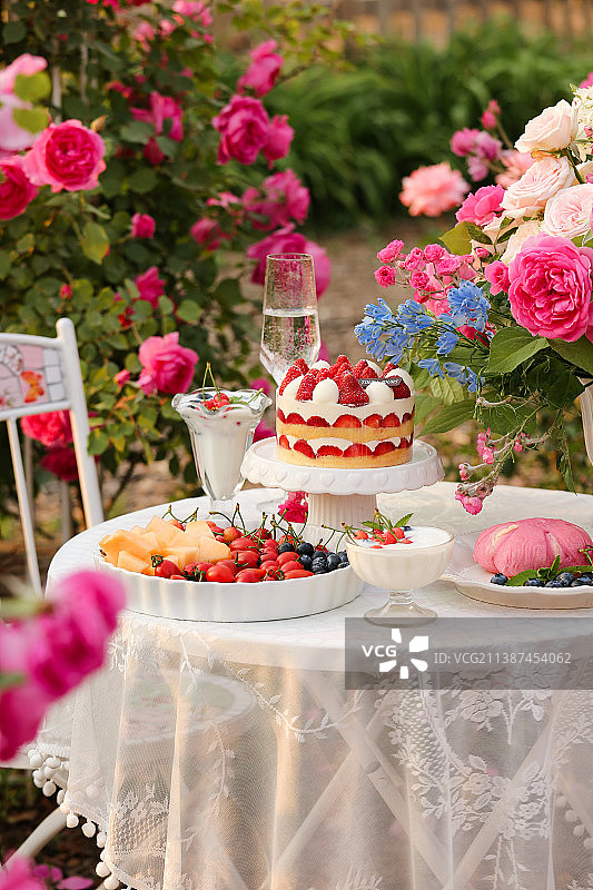 玫瑰园下午茶图片素材