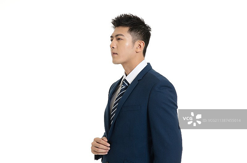 一位中年成熟男性的半身肖像图片素材