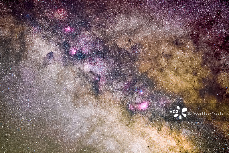 银河中心·发射星云图片素材