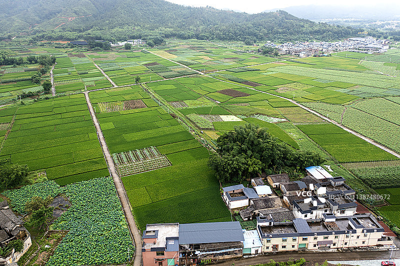 韶关翁源湖心坝客家围屋图片素材