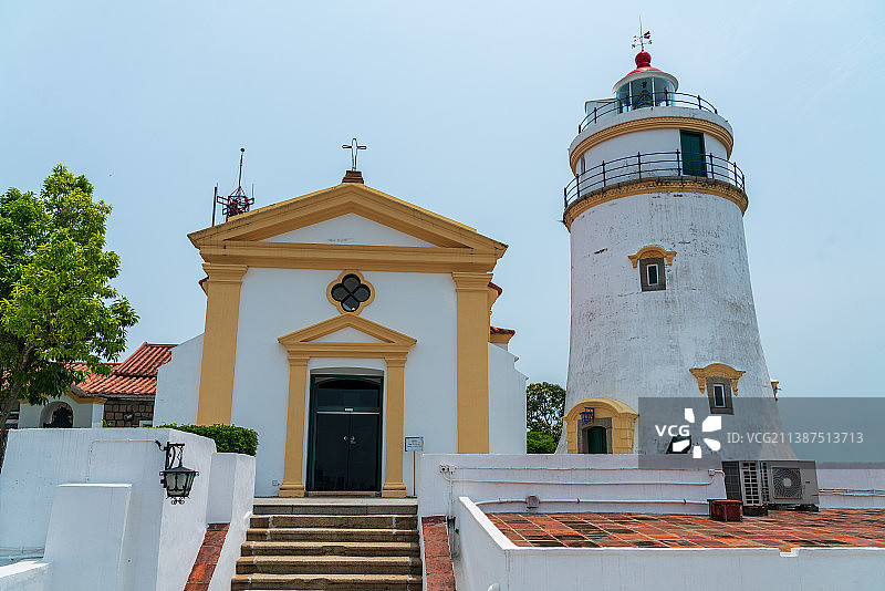 澳门东望洋灯塔和圣母雪地殿教堂图片素材