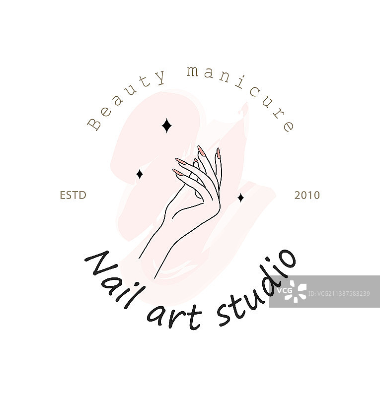 精心修饰的女性手部正在涂指甲油图片素材