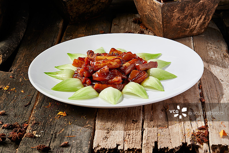 传统鲁菜葱烧蹄筋图片素材